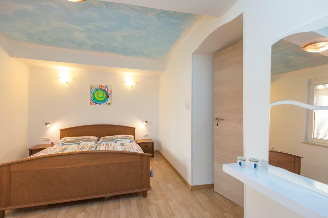 Basanni Apartment ลาบิน ภายนอก รูปภาพ